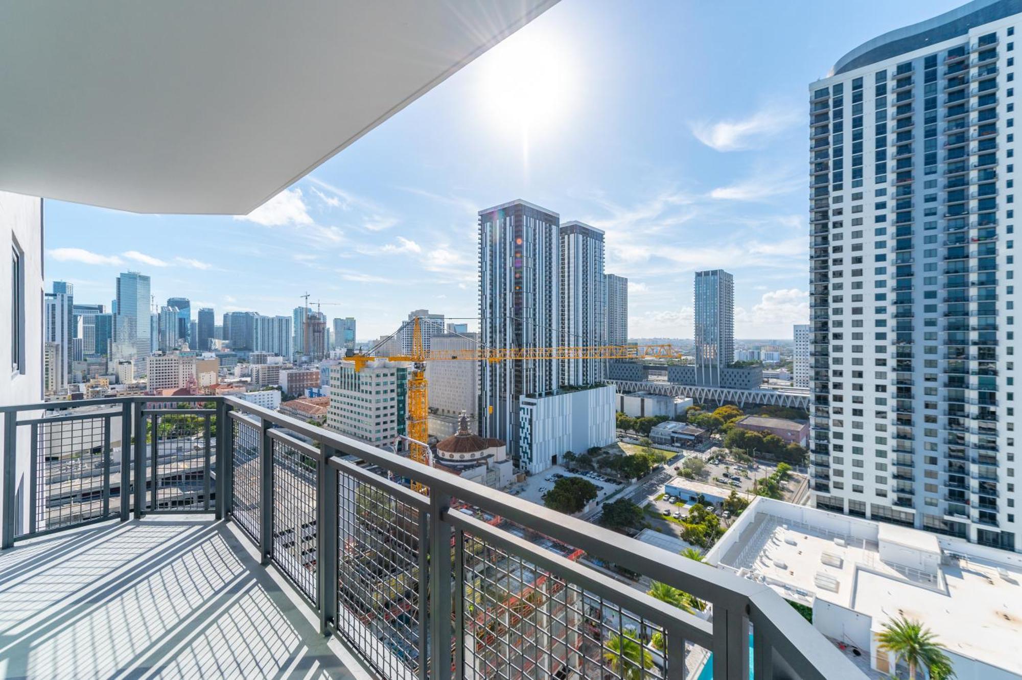 Global Luxury Suites Miami Worldcenter الغرفة الصورة